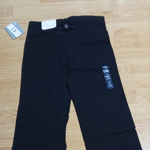 GAP high waisted boot cut yoga pants. Size small.  NWT. - Picture 4 of 8